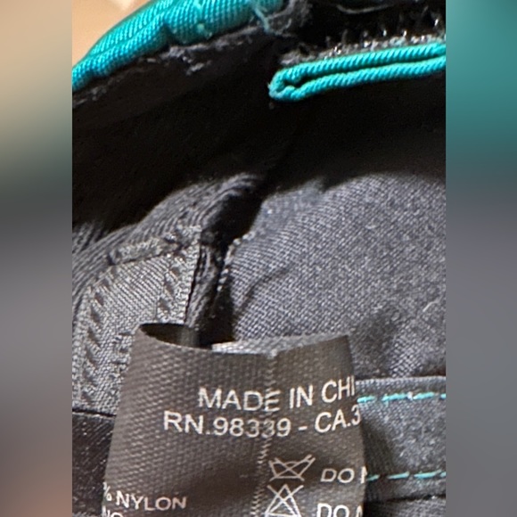 Prada Logo Hat - Picture 6 of 6